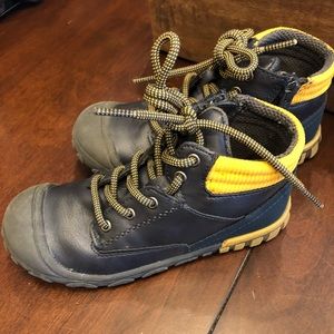 Target Cat and Jack Boys boots Size 11